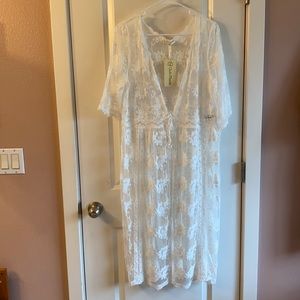 NWT Ladies White Lace Cover-Up